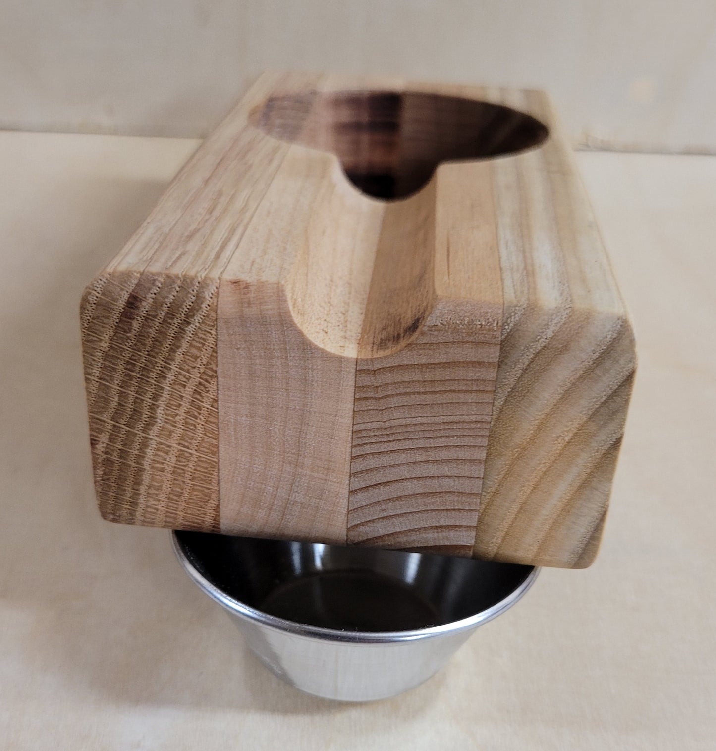 Cigar ashtray